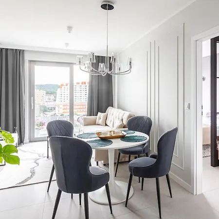 Balticus Deluxe Promenada Gwiazd 14 * مينززدرويه